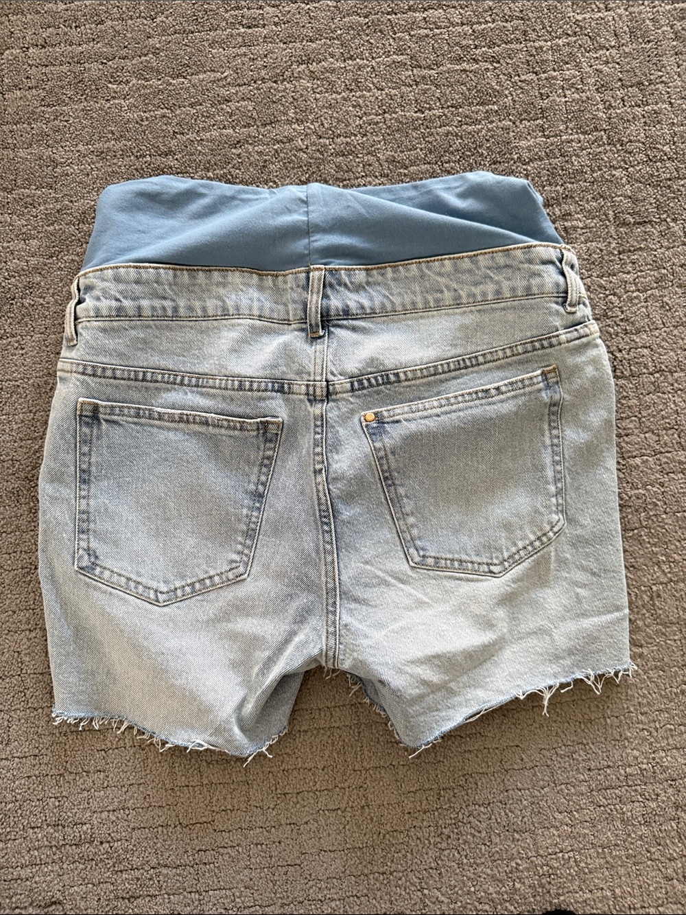 H&M Light Blue Denim Maternity Shorts with Blue Stretch Panel - Picture 2 of 3